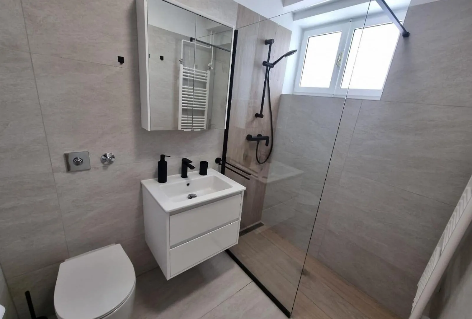 Ferienwohnung Fuer 5 Personen Ca 65 Qm In Njivice, Kvarner Bucht Krk Apartment