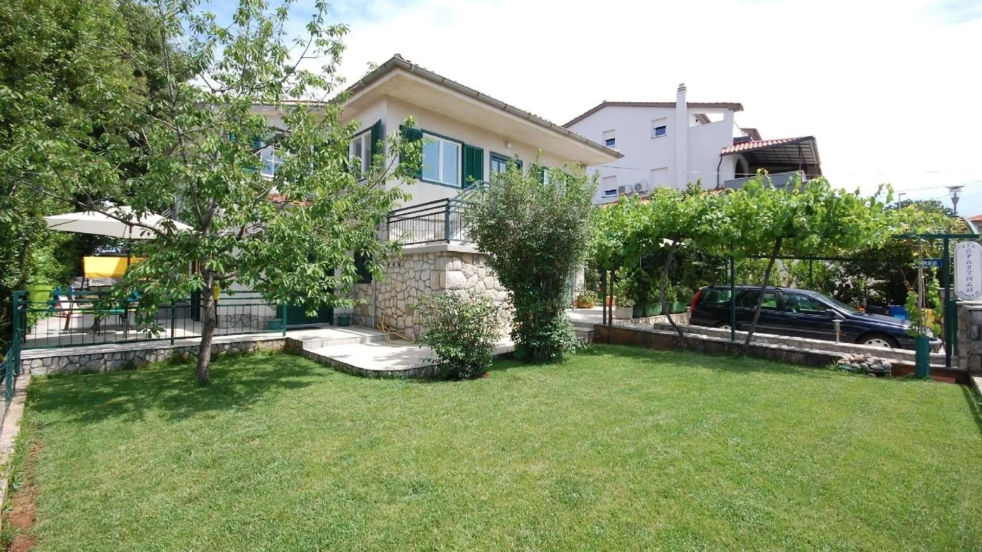Ferienwohnung Fuer 5 Personen Ca 65 Qm In Njivice, Kvarner Bucht Krk contacts